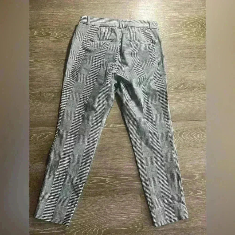 Banana republic capri pants - Picture 4 of 4